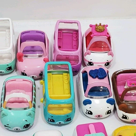 Shopkins Cutie Car 20 Assorted Diecast Cars Buses & 9 Mini Figures Collection - Picture 5 of 9